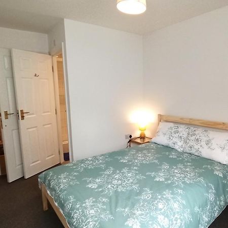Bright, Chilled Ensuite Db Room In A Shared Flat! London Luaran gambar