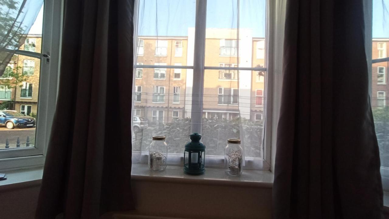 Bright, Chilled Ensuite Db Room In A Shared Flat! London Luaran gambar