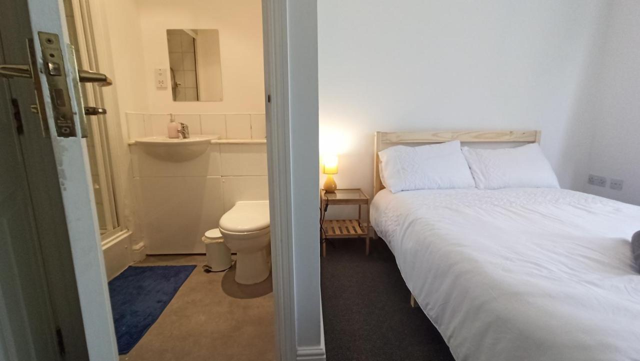 Bright, Chilled Ensuite Db Room In A Shared Flat! London Luaran gambar